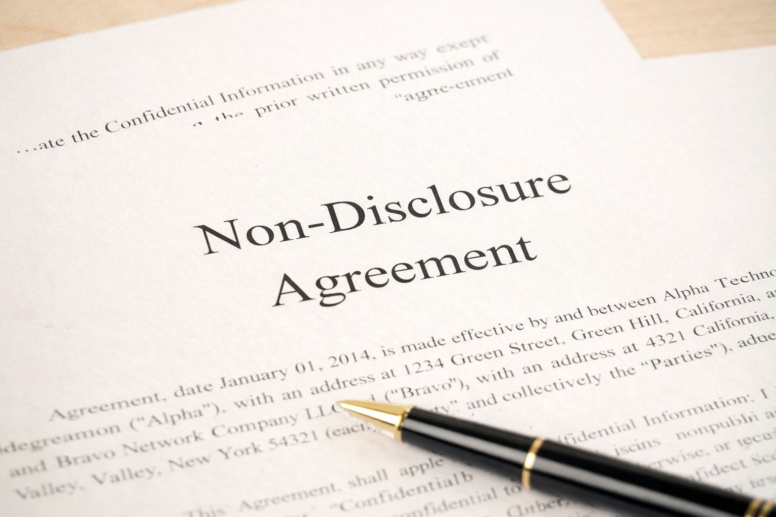 Ünlülerin Bakıcı Sırları: Gizlilik Sözleşmesi (NDA) Neden Önemli?